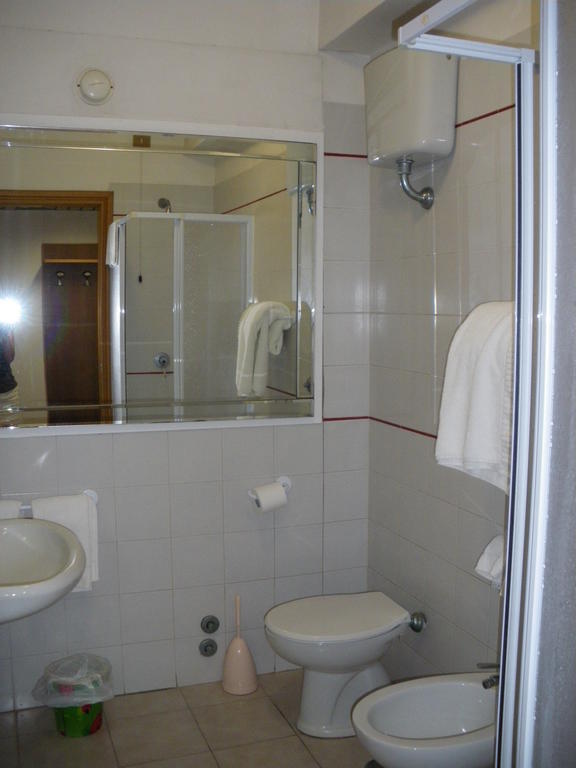Hotel Neptunus Nettuno Phòng bức ảnh